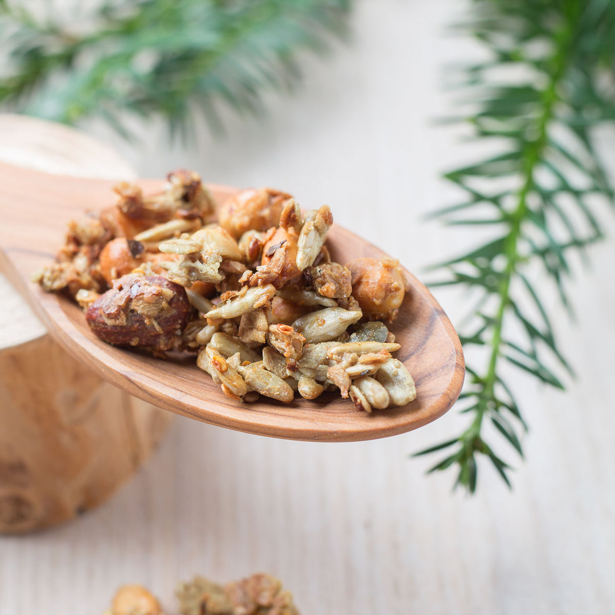 Pikantes Granola Haferflocken Nüsse Chilli